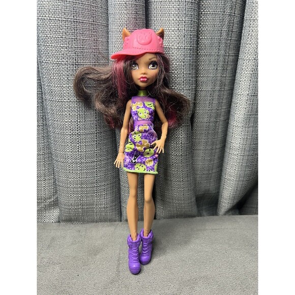 Monster High Clawdeen Wolf Barker Doll African American Brown Hair Eyes - Picture 1 of 10